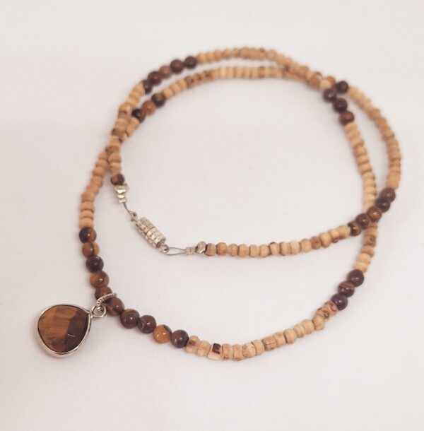 Tigers Eye Crystal Polished Pendant 44cm Necklace - Mental Clarity and Confidence